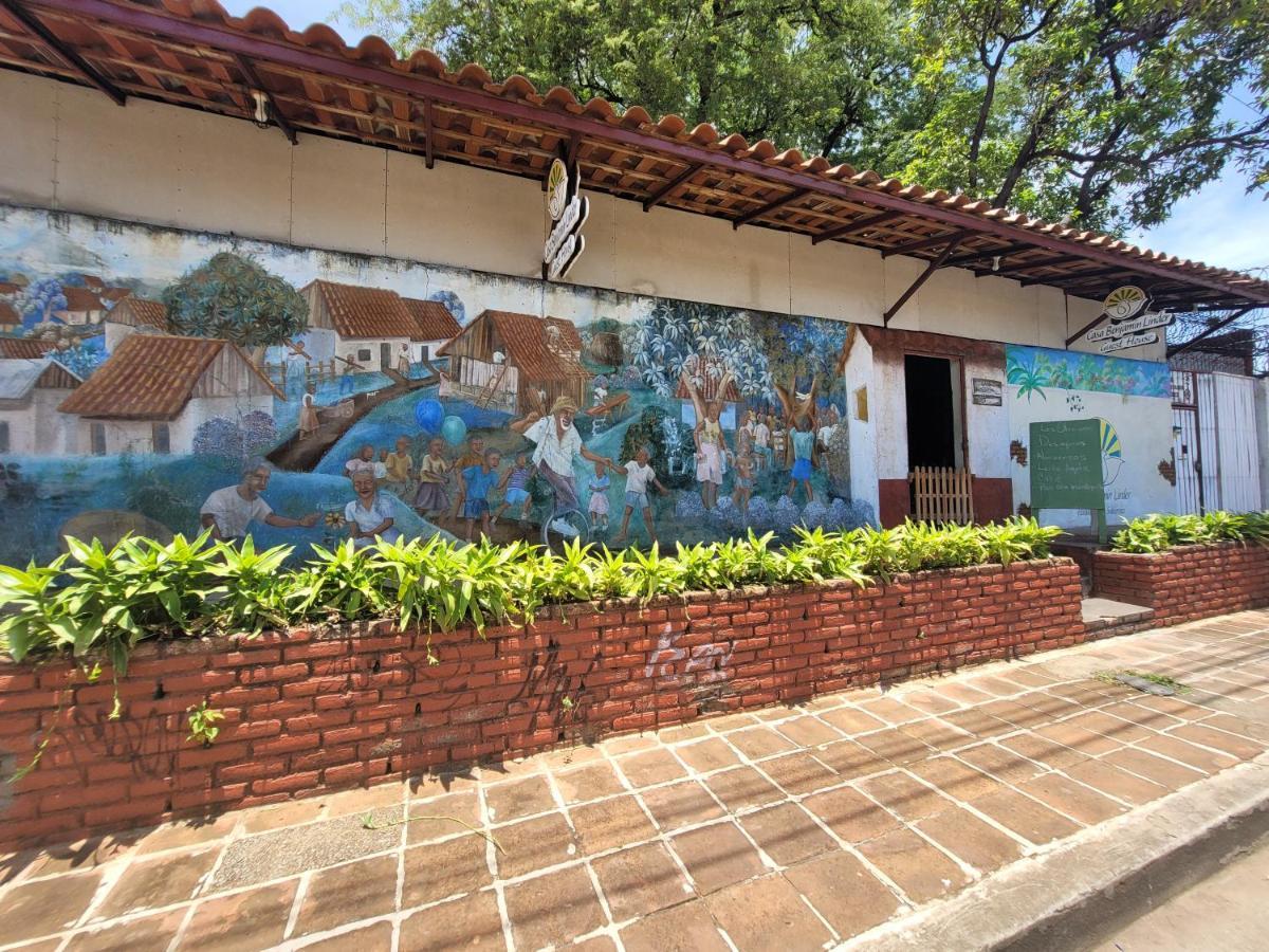 Casa Benjamin Linder Hotell Managua Exteriör bild