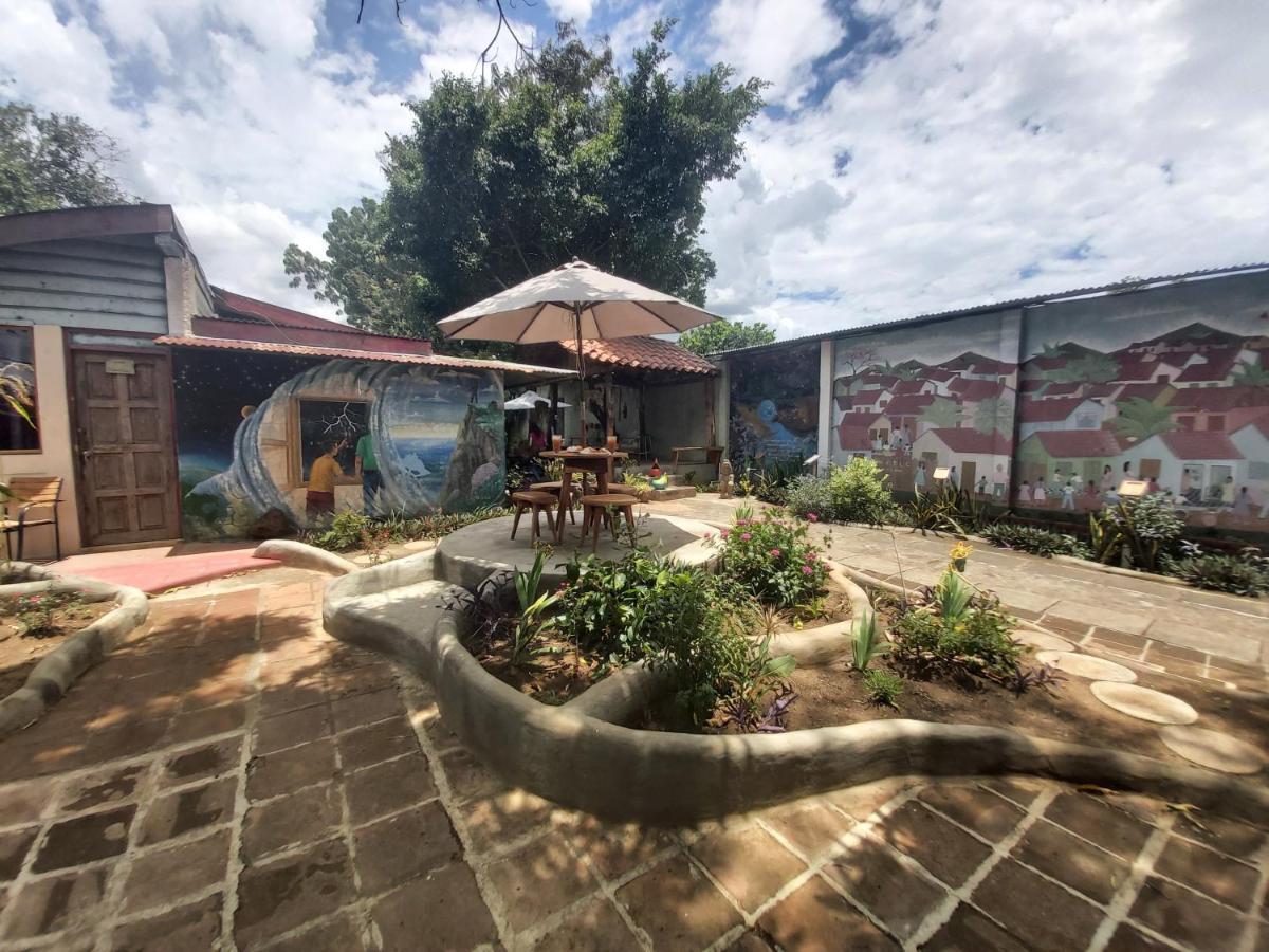 Casa Benjamin Linder Hotell Managua Exteriör bild